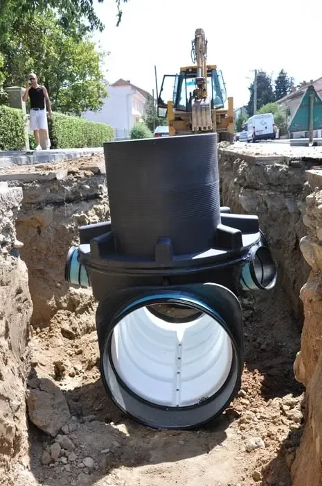 Manholes / Chambers