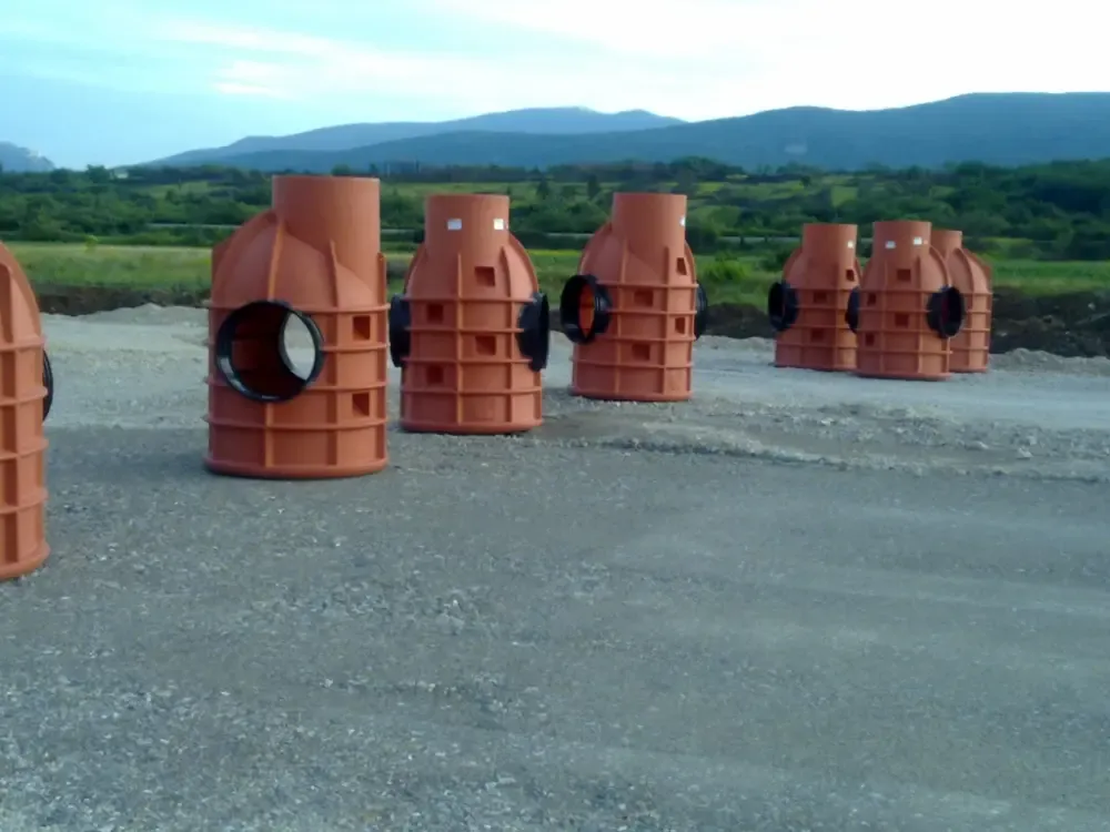 Manholes / Chambers